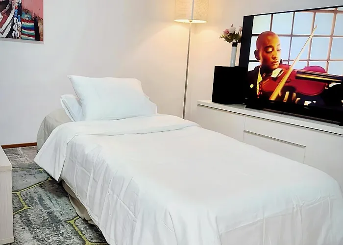 The Crown Helsínquia